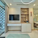 2Beds 2Baths Modern Design Vinhomes Central Park