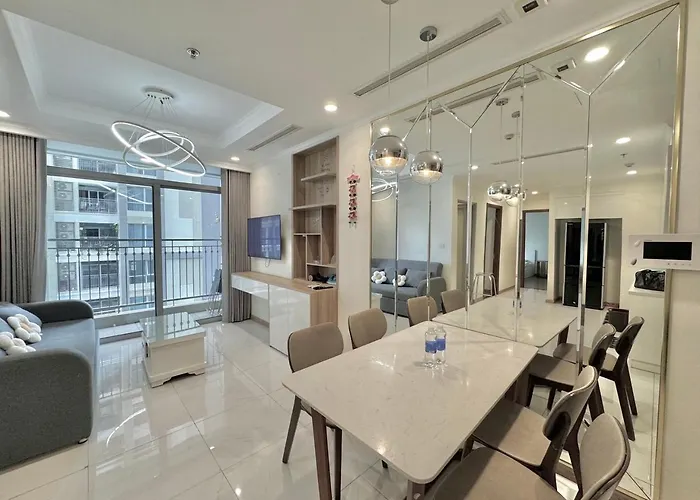 2Beds 2Baths Modern Design Vinhomes Central Park