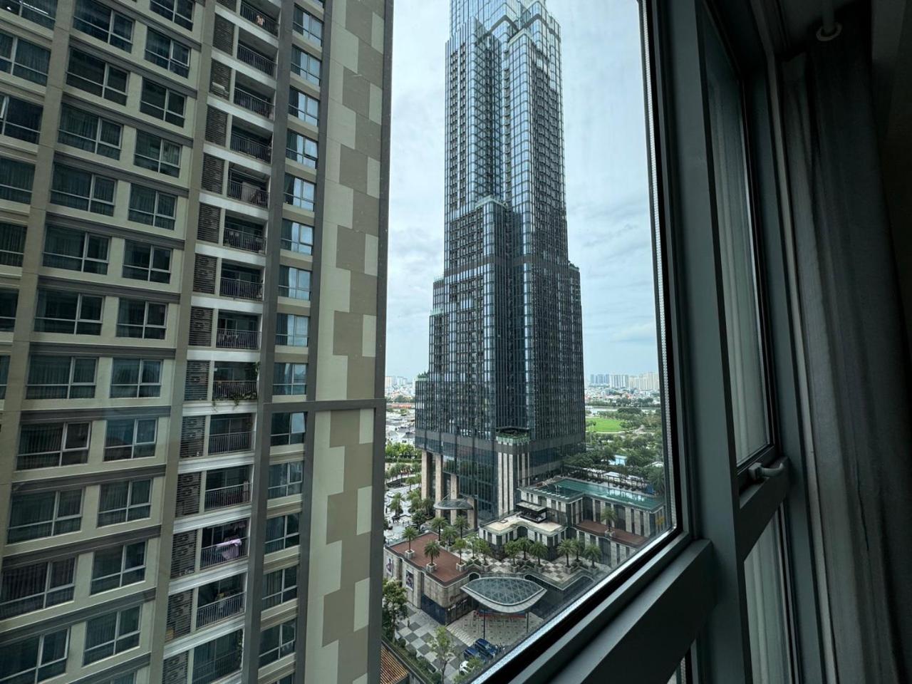 2beds 2baths Modern Design Vinhomes Park Căn hộ *