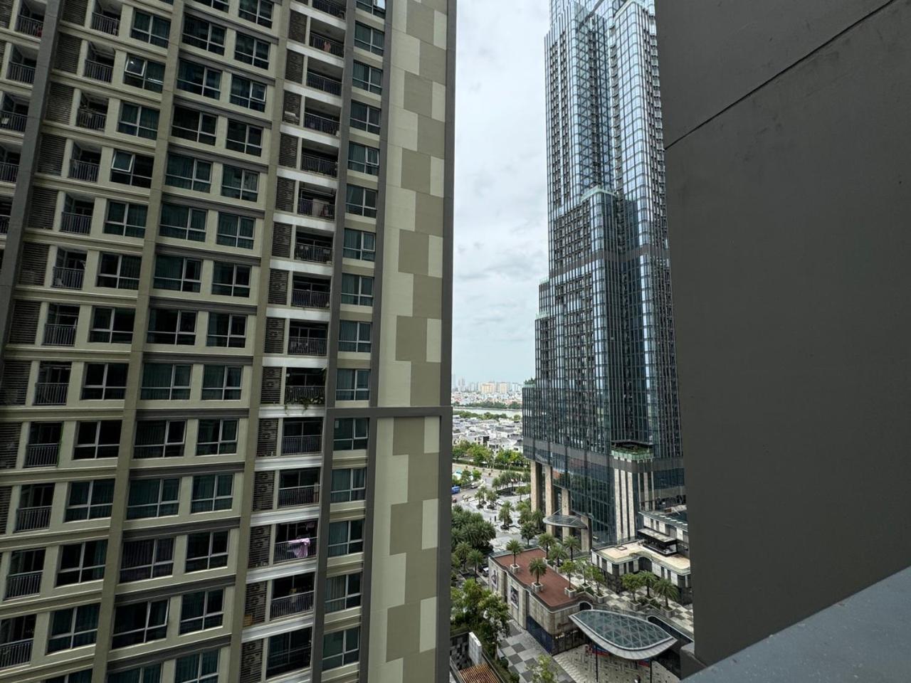 Căn hộ 2beds 2baths Modern Design Vinhomes Park